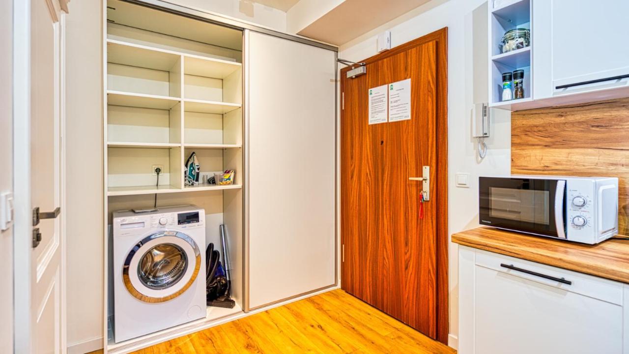 B23 Z Basenem, Sauna, Jacuzzi, Silownia - 5d Apartment *